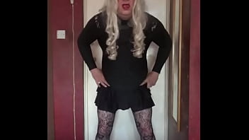 Bisexual Crossdresser Will Drop To His Knees To Swallow Your Pee While Its Being Filmed free video