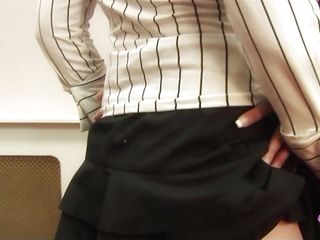 By Wearing A Short Skirt To The Office The Blonde Seduces Her Raunchy Lez Boss free video