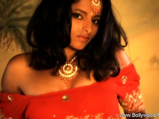 A Seductive Indian To Seduce Man And Arouse Them All free video